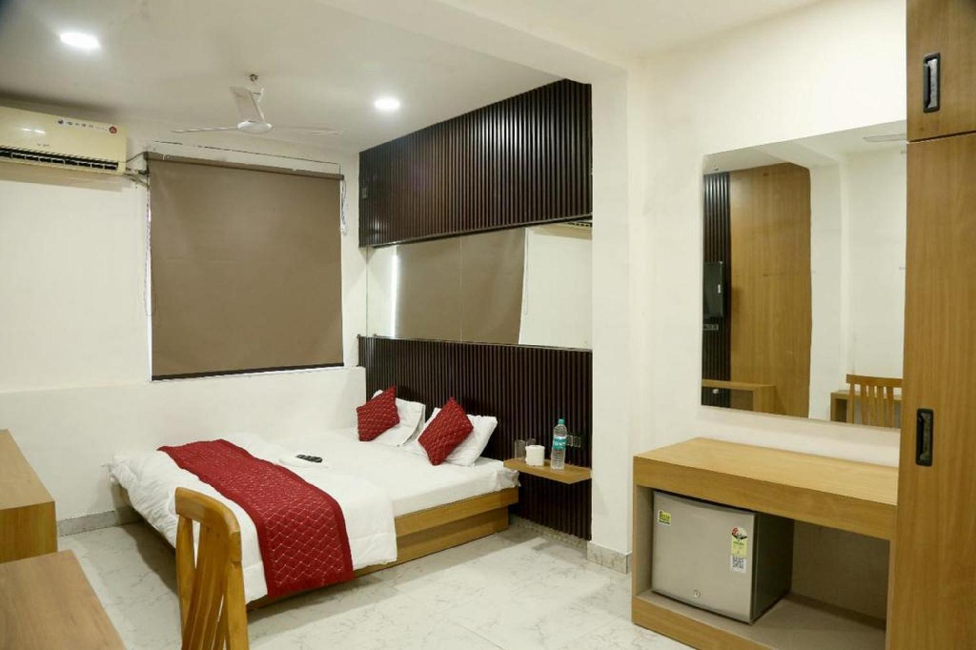 Bunk Hostel Delhi Best Backpacking Accommodation Нью-Дели Экстерьер фото