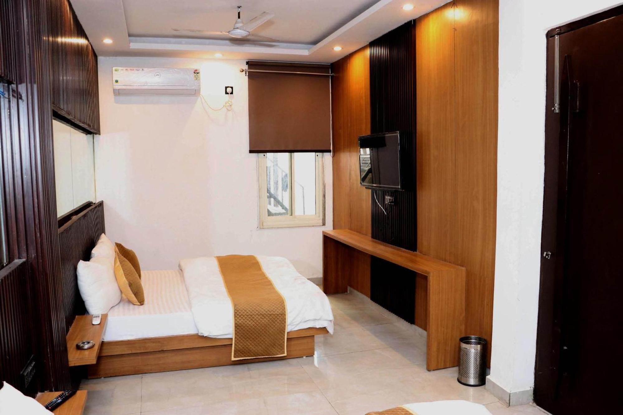 Bunk Hostel Delhi Best Backpacking Accommodation Нью-Дели Экстерьер фото