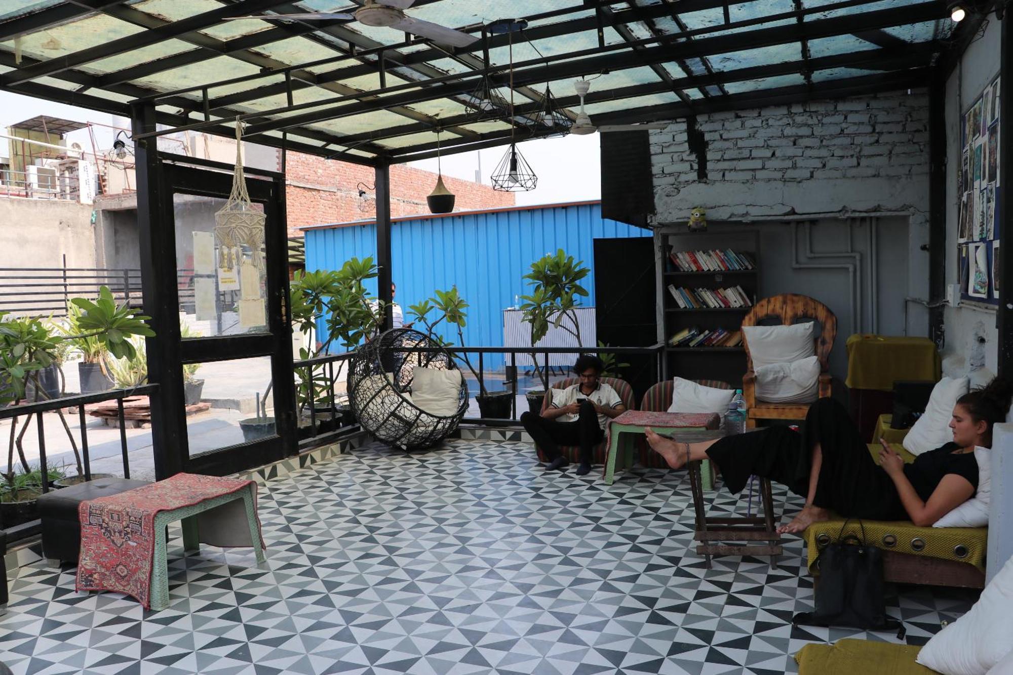 Bunk Hostel Delhi Best Backpacking Accommodation Нью-Дели Экстерьер фото